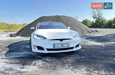 Лифтбек Tesla Model S 2016 в Черкассах