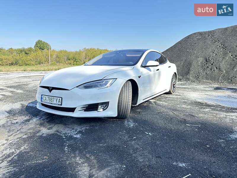 Лифтбек Tesla Model S 2016 в Черкассах фото 16 Лифтбек Tesla Model S 2016 в Черкассах