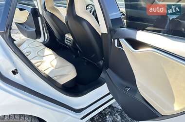 Лифтбек Tesla Model S 2016 в Черкассах