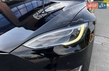 Ліфтбек Tesla Model S 2016 в 