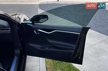Ліфтбек Tesla Model S 2016 в 