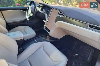 Ліфтбек Tesla Model S 2016 в 