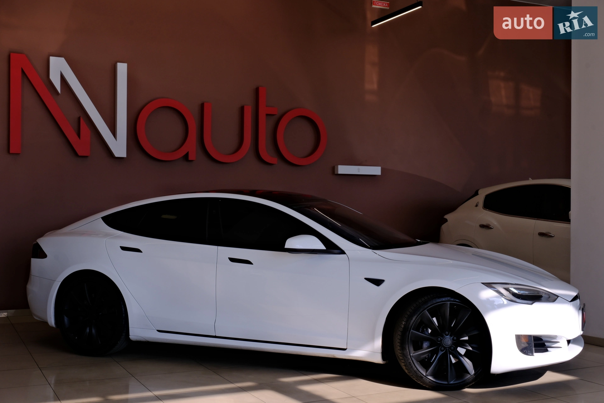 2016 Tesla Model S - мініатюра 13