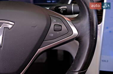 Лифтбек Tesla Model S 2016 в Одессе