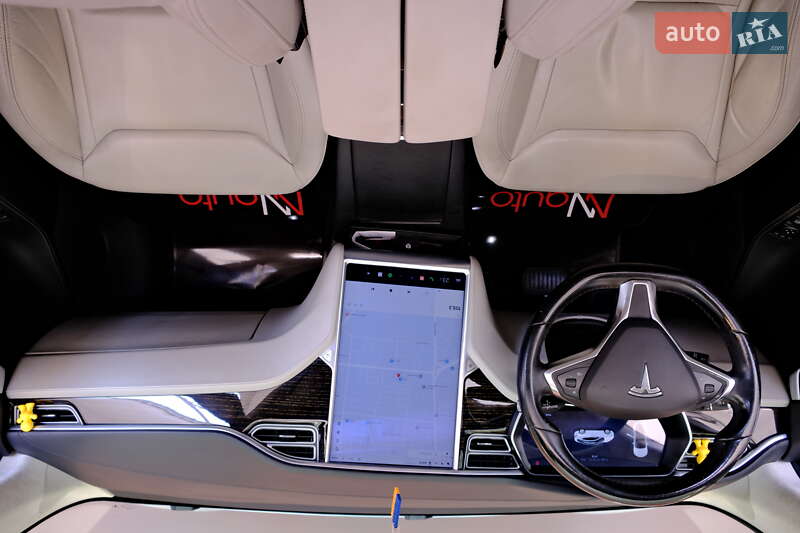 Ліфтбек Tesla Model S 2016 в Одесі