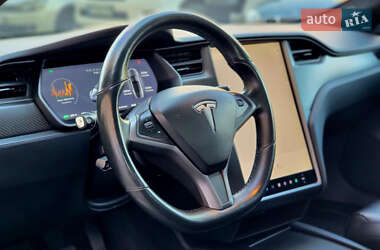 Лифтбек Tesla Model S 2019 в 