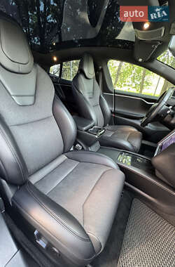 Лифтбек Tesla Model S 2017 в 