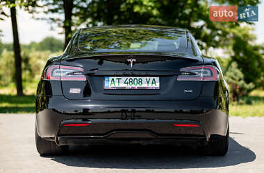 Лифтбек Tesla Model S 2021 в Коломые