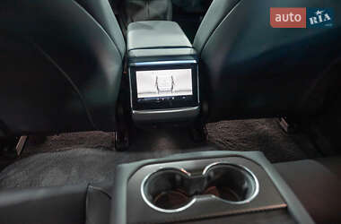 Лифтбек Tesla Model S 2021 в Коломые