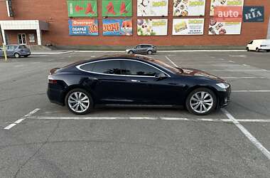 Лифтбек Tesla Model S 2013 в 