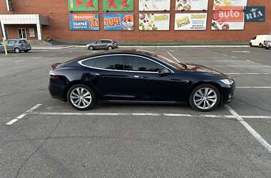 Лифтбек Tesla Model S 2013 в 