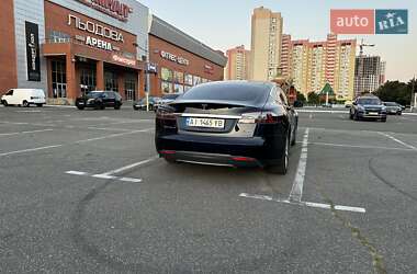 Лифтбек Tesla Model S 2013 в 
