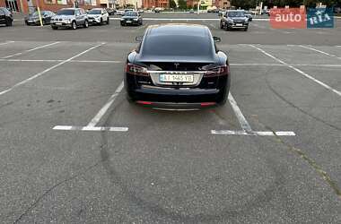 Лифтбек Tesla Model S 2013 в 