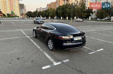 Лифтбек Tesla Model S 2013 в 