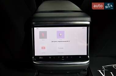Ліфтбек Tesla Model S 2023 в 