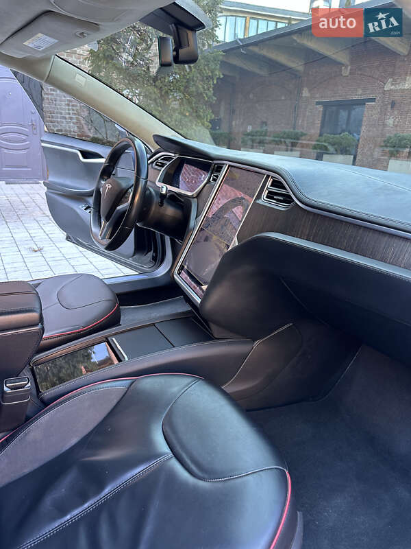 Лифтбек Tesla Model S 2013 в Львове фото 15 Лифтбек Tesla Model S 2013 в Львове
