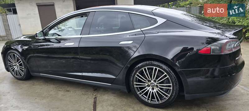 Ліфтбек Tesla Model S 2013 в Калуші