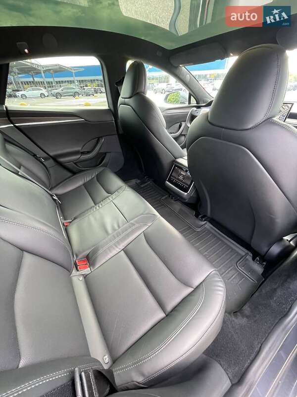 Лифтбек Tesla Model S 2021 в Киеве фото 15 Лифтбек Tesla Model S 2021 в Киеве