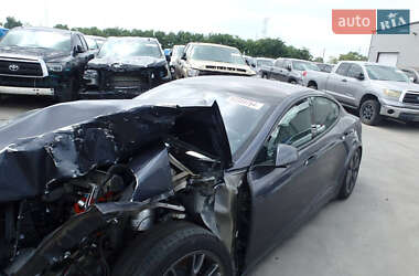 Лифтбек Tesla Model S 2023 в 