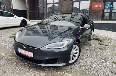 Лифтбек Tesla Model S 2017 в Тернополе
