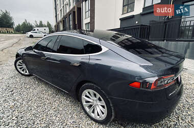Лифтбек Tesla Model S 2017 в 