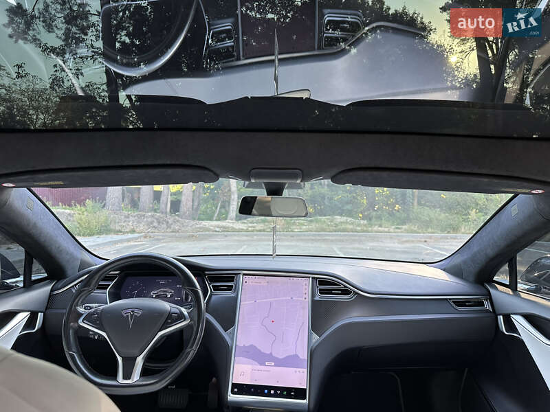 Лифтбек Tesla Model S 2018 в Житомире