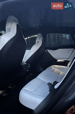 Ліфтбек Tesla Model S 2018 в 