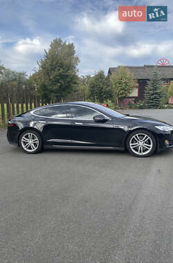 Ліфтбек Tesla Model S 2015 в 