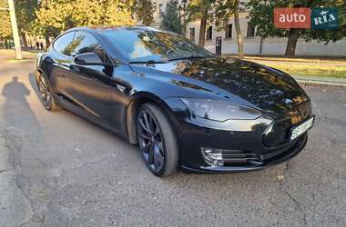 Ліфтбек Tesla Model S 2015 в 
