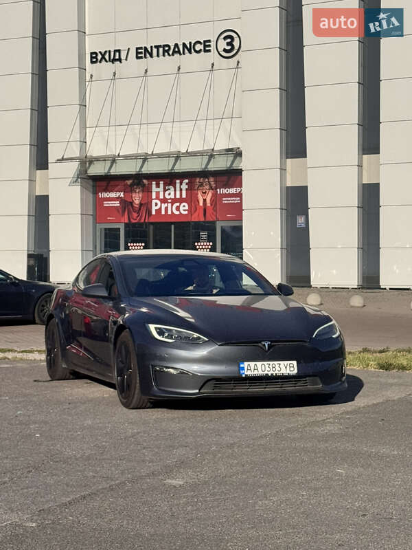 Лифтбек Tesla Model S 2021 в Киеве фото 13 Лифтбек Tesla Model S 2021 в Киеве