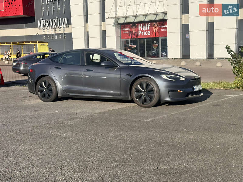 Лифтбек Tesla Model S 2021 в Киеве фото 15 Лифтбек Tesla Model S 2021 в Киеве