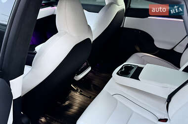 Ліфтбек Tesla Model S 2021 в 
