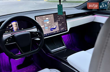 Ліфтбек Tesla Model S 2021 в 