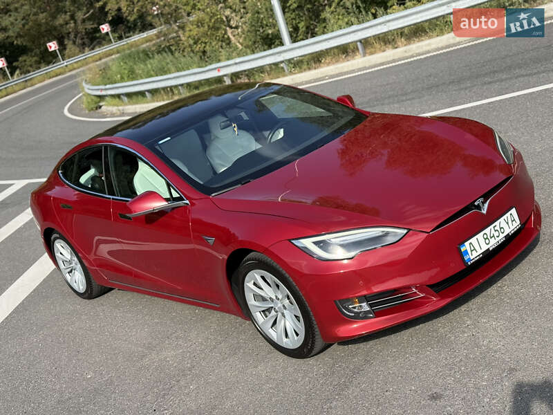 Ліфтбек Tesla Model S 2017 в Броварах