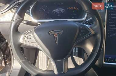 Ліфтбек Tesla Model S 2013 в 