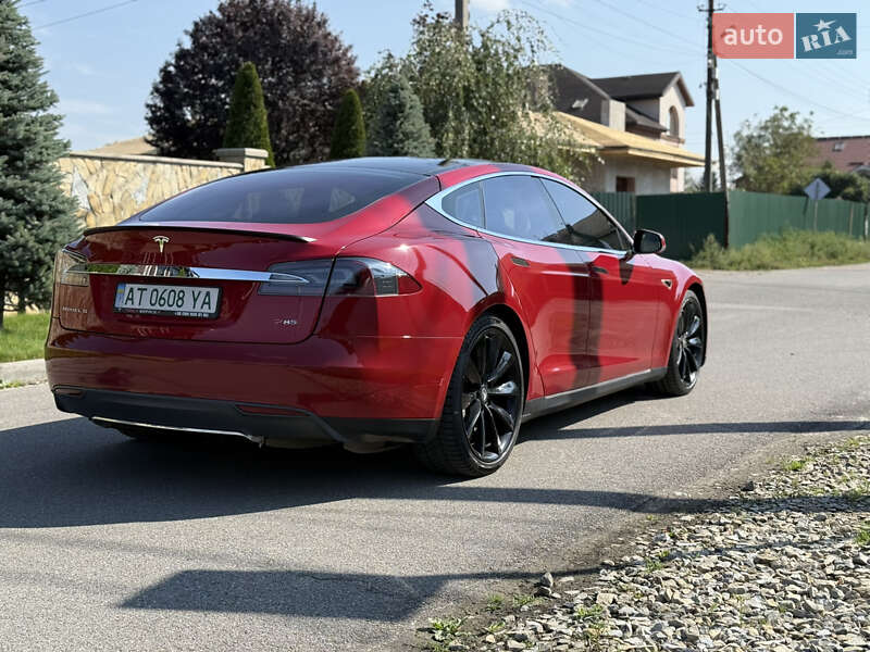 Ліфтбек Tesla Model S 2013 в Івано-Франківську