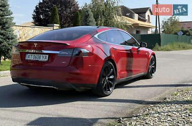 Ліфтбек Tesla Model S 2013 в 