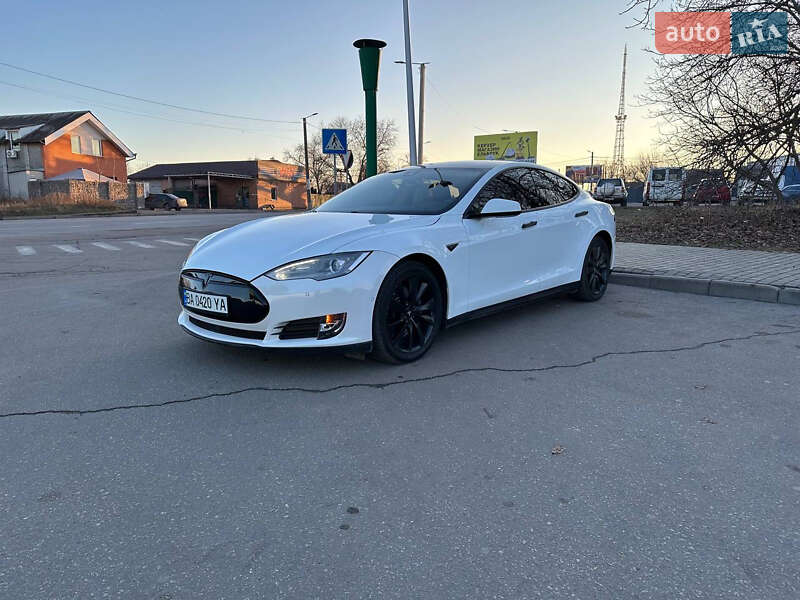Лифтбек Tesla Model S 2014 в Кропивницком фото 3 Лифтбек Tesla Model S 2014 в Кропивницком