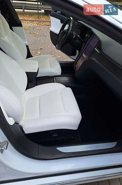 Ліфтбек Tesla Model S 2019 в 