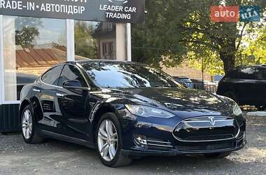 Ліфтбек Tesla Model S 2015 в 
