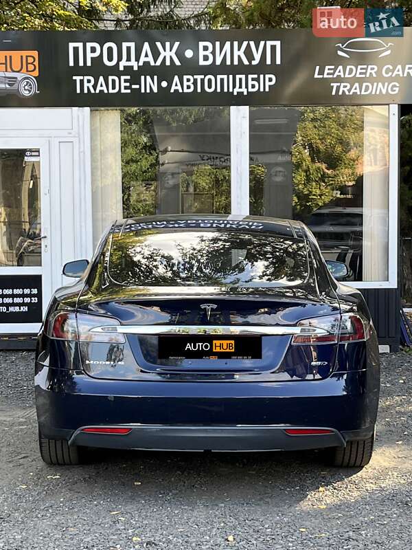 Ліфтбек Tesla Model S 2015 в Харкові