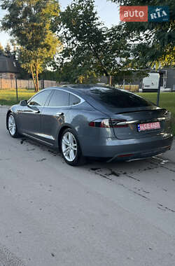 Лифтбек Tesla Model S 2013 в 