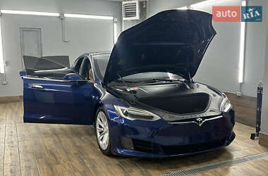 Ліфтбек Tesla Model S 2017 в 