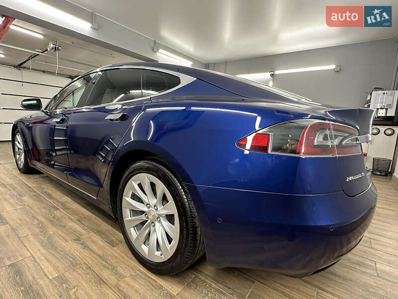 Лифтбек Tesla Model S 2017 в Городке фото 9 Лифтбек Tesla Model S 2017 в Городке