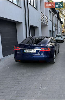 Ліфтбек Tesla Model S 2017 в 