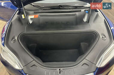Ліфтбек Tesla Model S 2017 в 