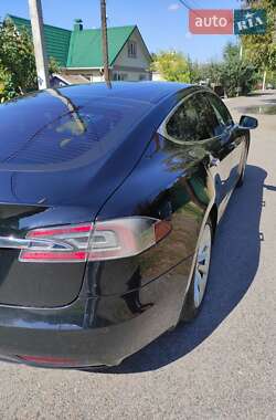 Ліфтбек Tesla Model S 2016 в 