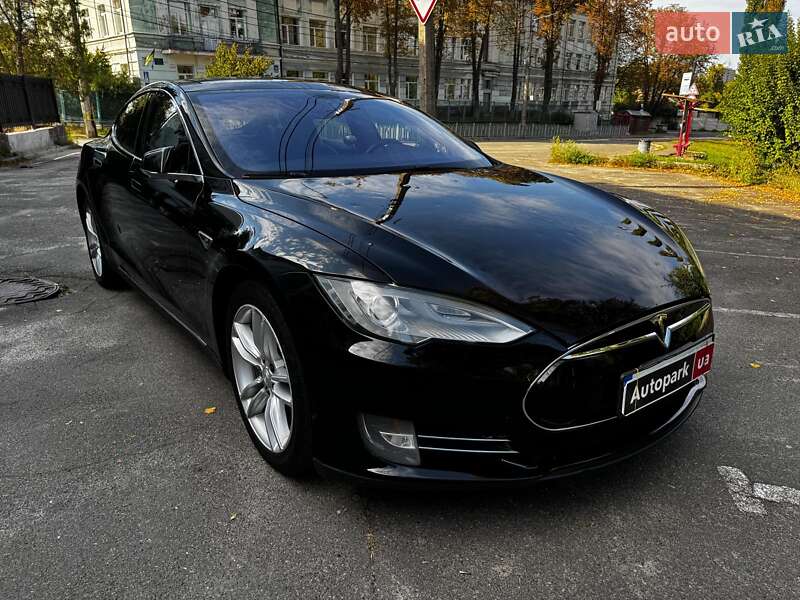 Ліфтбек Tesla Model S 2014 в Києві фото 2 Ліфтбек Tesla Model S 2014 в Києві