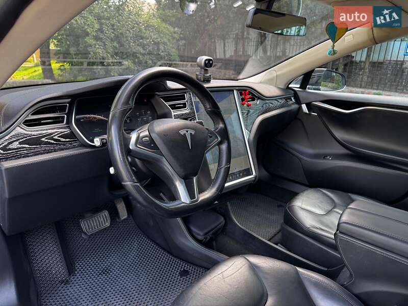 Ліфтбек Tesla Model S 2014 в Києві фото 13 Ліфтбек Tesla Model S 2014 в Києві
