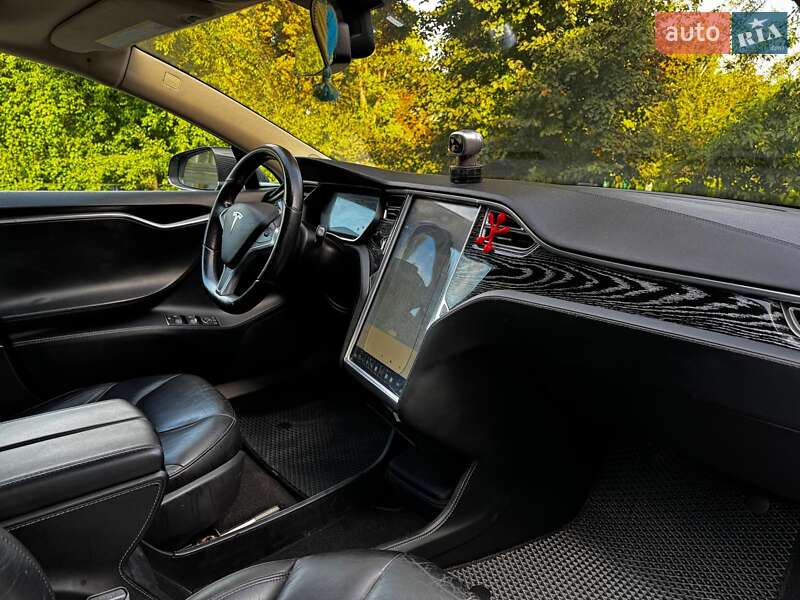 Ліфтбек Tesla Model S 2014 в Києві фото 28 Ліфтбек Tesla Model S 2014 в Києві